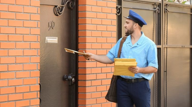 Pourquoi les chiens détestent les facteurs ?