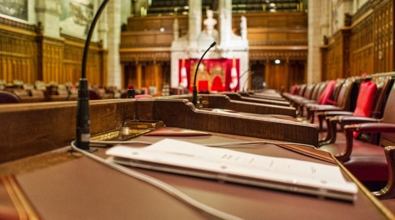 Le SÉNAT pour la vente en animalerie ?